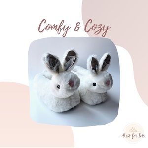 Fluffy Pink/Black Paw Slippers